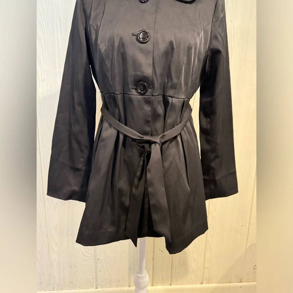 Cynthia Rowley Black Button Down Rain Coat, Size Small